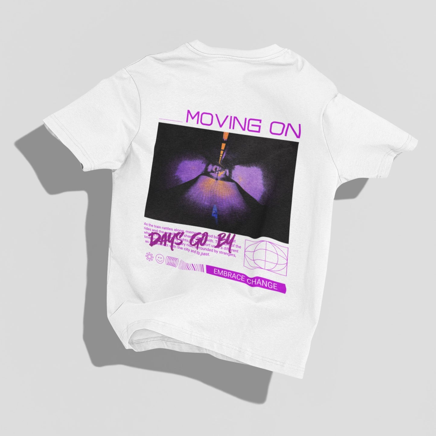 Graphic moving on Oversized T-shirt
