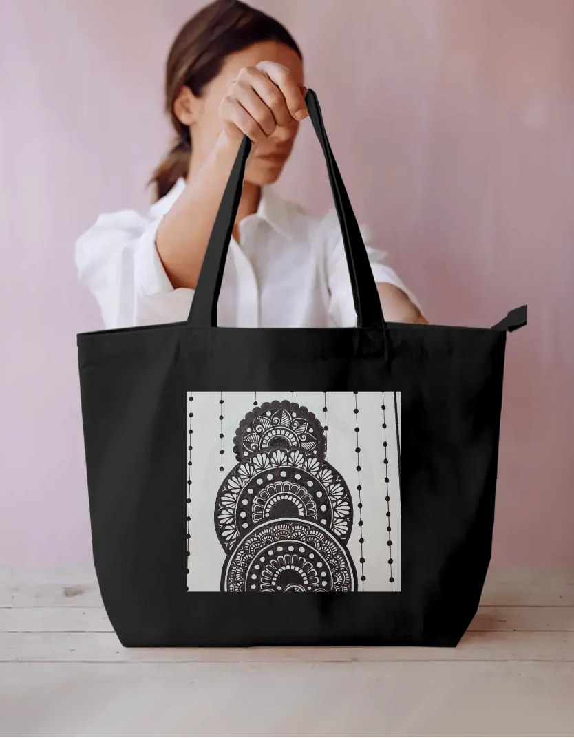 Simple mandala art Everyday Large Tote Bag by @payu_3180