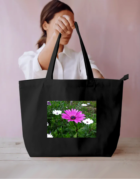 Dazzling Daisy Everyday Large Tote Bag by Sujatha