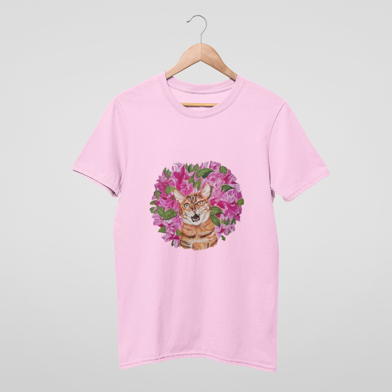 Cat amongst flowers T-shirt from @tista_art_therapy