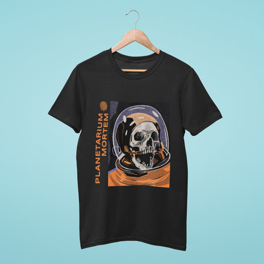 Looking for a unique and edgy addition to your wardrobe? Check out our black t-shirt featuring a skull in a transparent orange spacesuit helmet, with "Planetarium Mortem" written on the side. Made with high-quality materials, this shirt offers both comfort and durability. Make a statement with this bold design today!