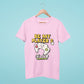 This pink t-shirt is the perfect way to find your Player 2! With a cute winking joystick and the Japanese word for duo, it's clear that you're looking for a gaming partner. The slogan "Be my Player 2" adds a playful touch, and the small text "The Best Duo" reinforces the message.
